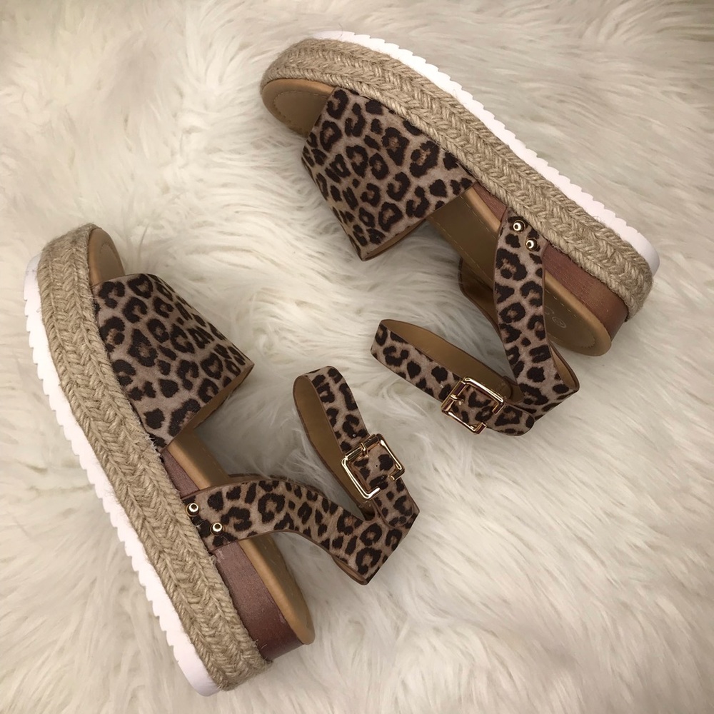 ALMOST GONE Esme Leopard Print Platform Espadrille - Picture 4 of 7
